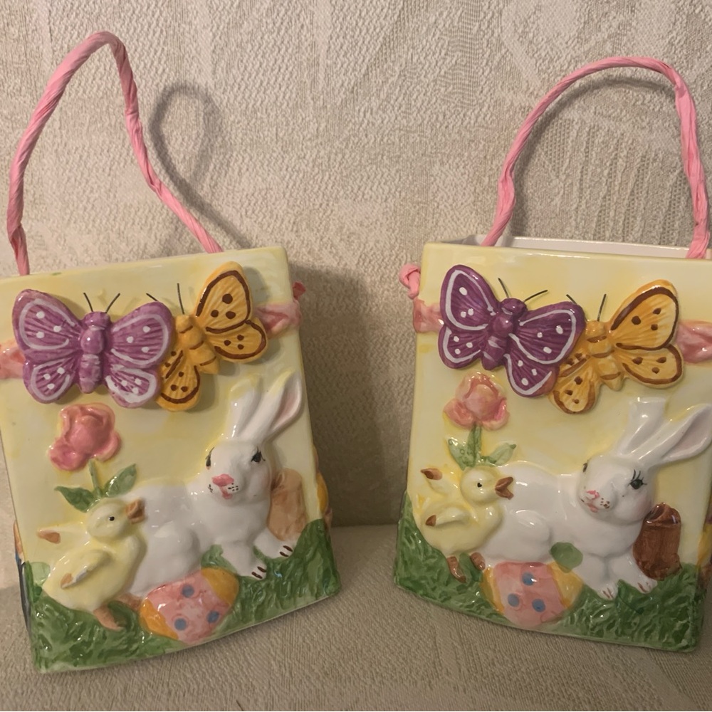 Set of 2 ceramic Easter Bunny and Chick ‘bags’